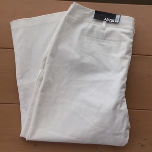 Apt 9 polished cotton capris